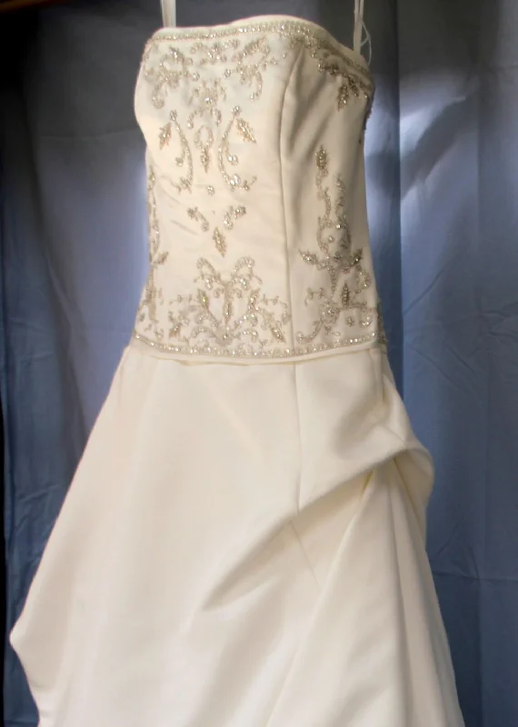 Massive Deals Sally Crew NEVER BEEN WORN!  Style No. 9670-NS