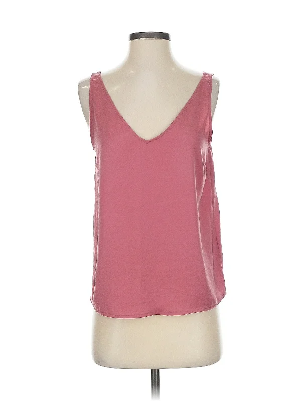 Year-End Clearance Sleeveless Top