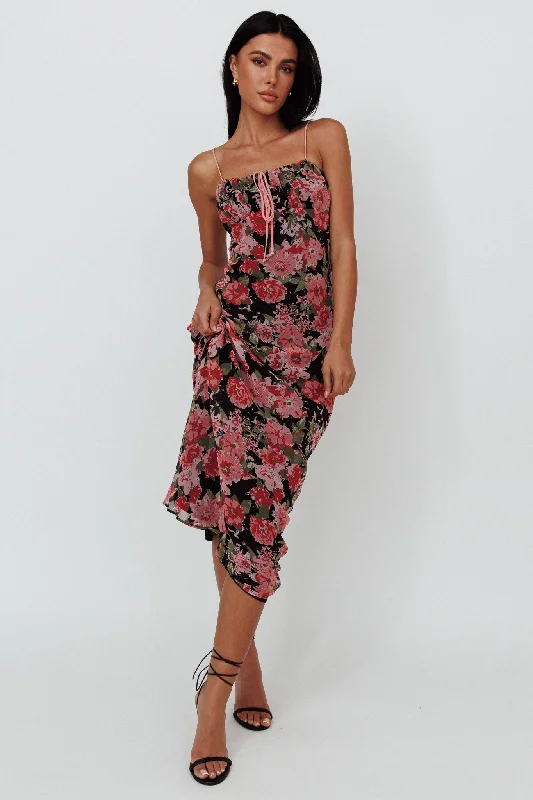 Act Fast Essence String Tie Bust Maxi Dress Floral Black