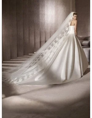 Deal of the Week Pronovias Prinovias Georgia