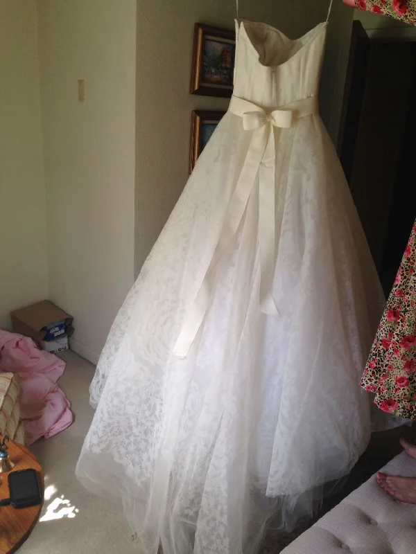 Closeout Vera Wang Hanna