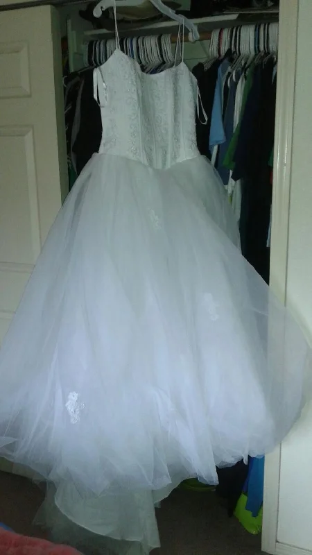 Closeout David's Bridal Ball Gown