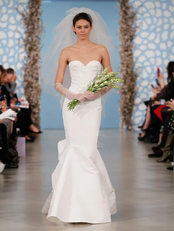 Super Bargain Oscar de la Renta ADDISON