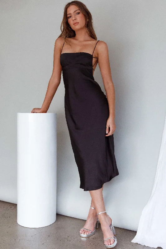 Deal Dash Dolce Life Low Back Midi Dress Black