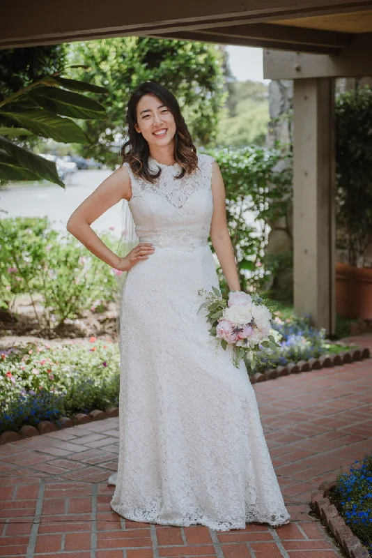 Low Prices David's Bridal Allover Lace Cap Sleeve Wedding Dress wg3910