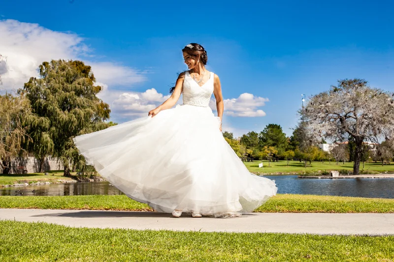Sale Event David's Bridal Appliqued Glitter Tulle Petite Wedding Dress