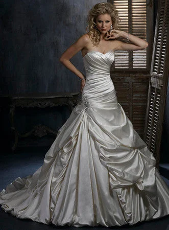Friends and Family Sale Maggie Sottero Kendra