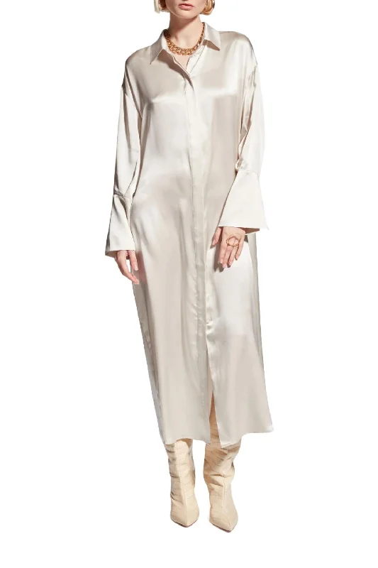 Act Now Elsa Shirt Dress In White Sand