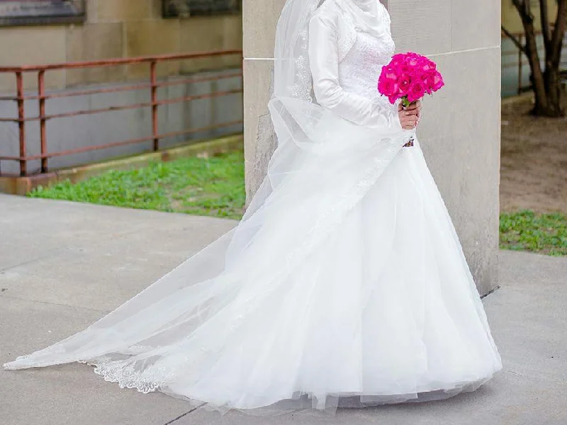 Price Break David's Bridal Ball gown